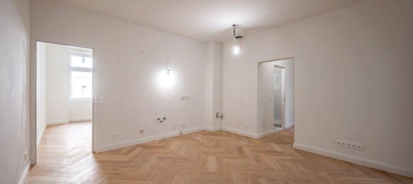 2 rooms Apartment in Favoriten, Austria No. 138531 3