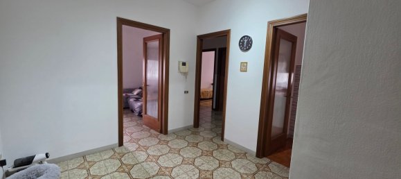 5 rooms Apartment in Perugia, Italy No. 276324 33