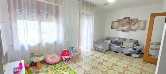 5 rooms Apartment in Perugia, Italy No. 276324 16