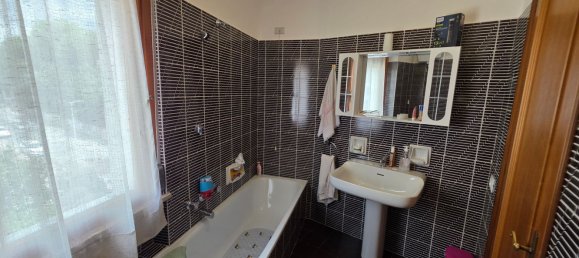 5 rooms Apartment in Perugia, Italy No. 276324 38