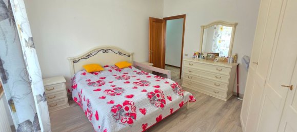5 rooms Apartment in Perugia, Italy No. 276324 22