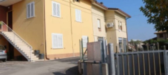 3 rooms Apartment in Monte San Pietrangeli, Italy No. 290391 8