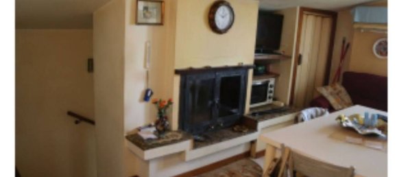 3 rooms Apartment in Monte San Pietrangeli, Italy No. 290391 2