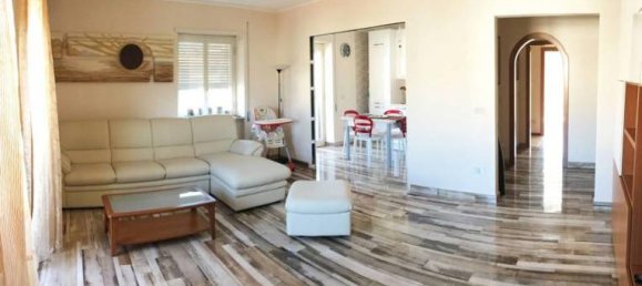 4 rooms Apartment in Fondi, Italy No. 253991 2