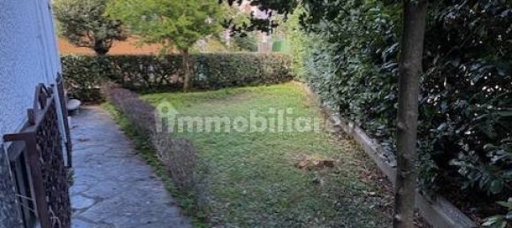 Villa de 4 dormitorios en Borgosesia, Italy No. 333390 11