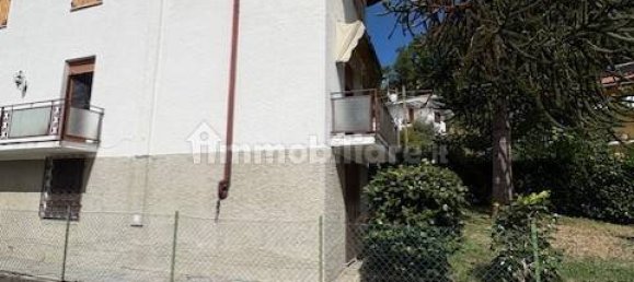 Villa de 4 dormitorios en Borgosesia, Italy No. 333390 4