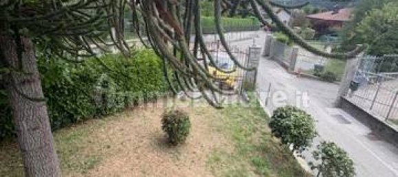 Villa de 4 dormitorios en Borgosesia, Italy No. 333390 14