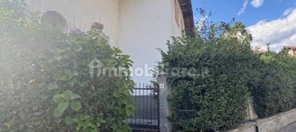 Villa de 4 dormitorios en Borgosesia, Italy No. 333390 6