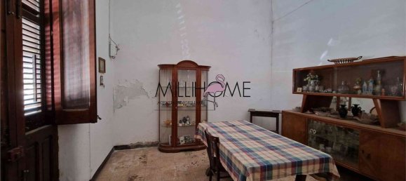 Дом с 5 комнатами в Марсала, Италия № 154467 4