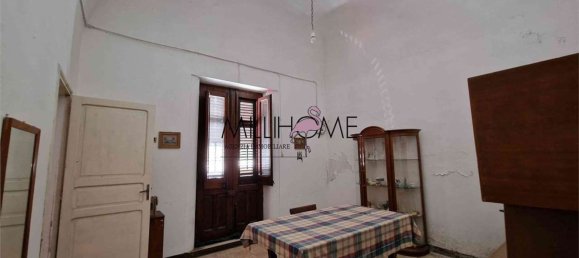 Дом с 5 комнатами в Марсала, Италия № 154467 3