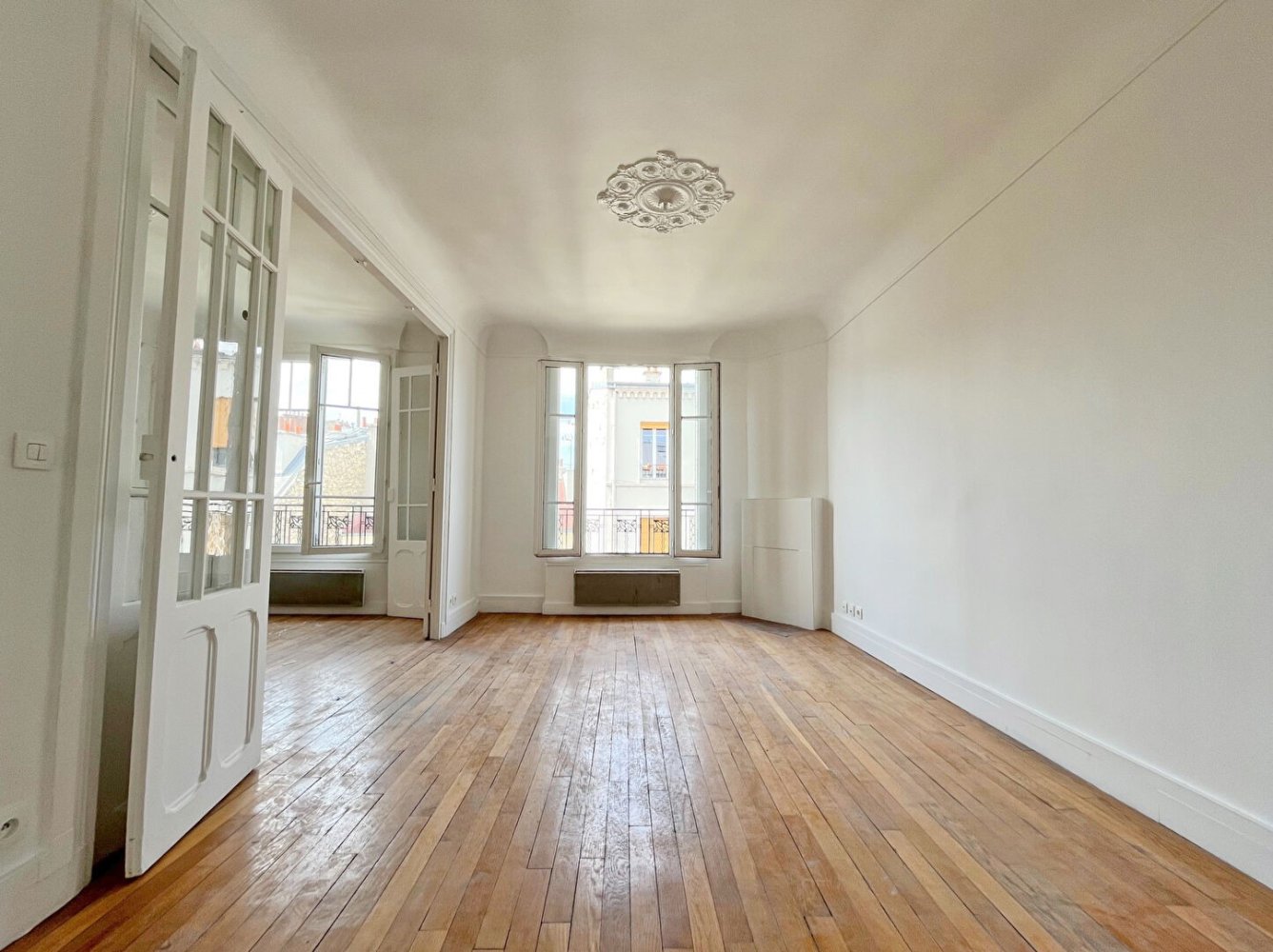 4 bedrooms Duplex in Asnieres-sur-Seine, France No. 169872