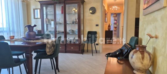 3 bedrooms Apartment in Pescara, Italy No. 339698 4