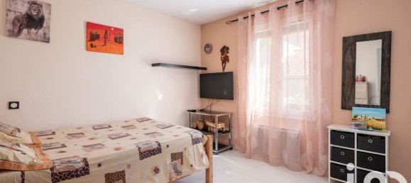4 rooms House in Fontaine, France No. 343460 7