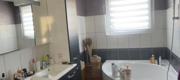 2 bedrooms Apartment in Hericourt, France No. 360288 7