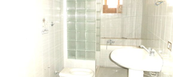 6 rooms Apartment in Paola, Italy No. 38508 9