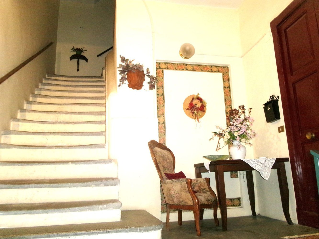 6 rooms Apartment in Paola, Italy No. 38508