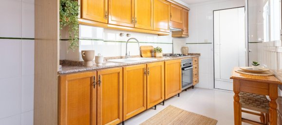 3 bedrooms Apartment in Valencia, Spain No. 187066 18