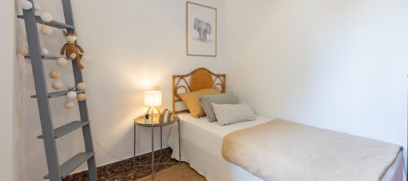 3 bedrooms Apartment in Valencia, Spain No. 187066 3