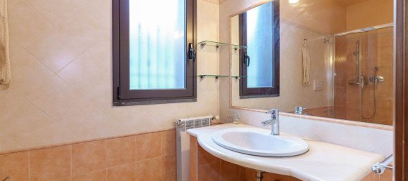 9-salle Villa à Trecastagni, Italy No. 160291 26