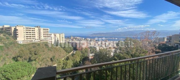 3 Schlafzimmer Wohnung in Messina, Italy, Nr. 216394 8