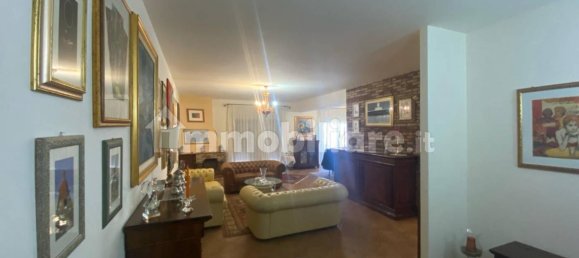 3 Schlafzimmer Wohnung in Messina, Italy, Nr. 216394 10