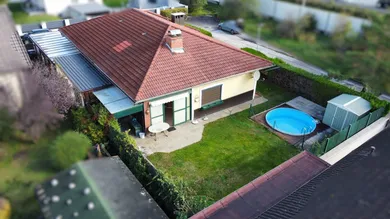 Бунгало с 5 комнатами в Винер Нойштадт, Австрия № 219669