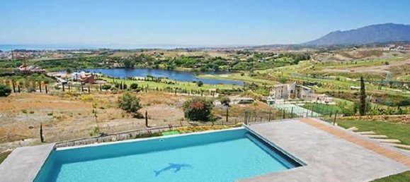 Villa de 5 dormitorios en Marbella, Spain No. 3250 7