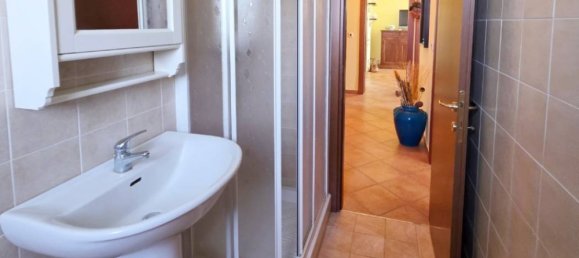 Apartamento de 2 dormitorios en Cuneo, Italy No. 268591 4