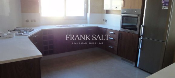 3 bedrooms House in Kercem, Malta No. 5537 6