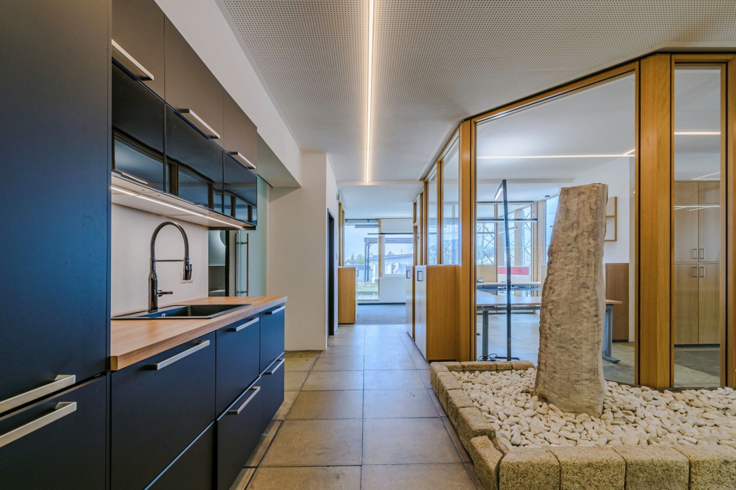 7-salle Bureau à Mils, Austria No. 216535