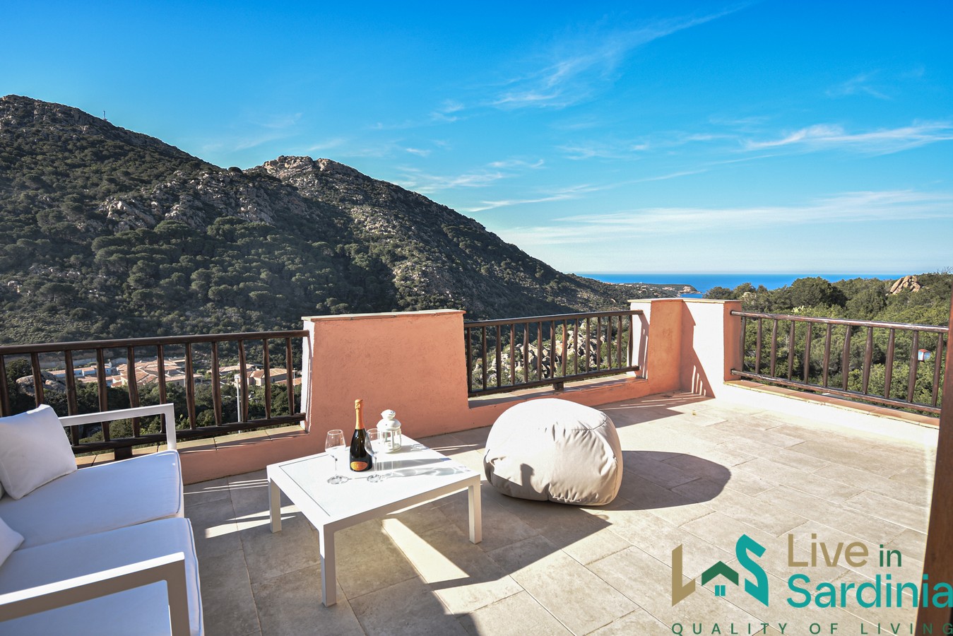 4 chambres Châteaux à Arzachena, Italy No. 340774