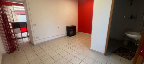 45m² Commercial property in Orte, Italy No. 364460 5