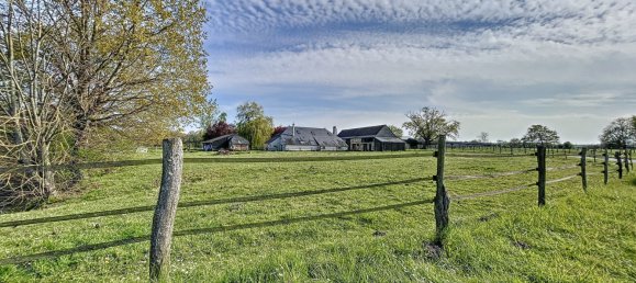 Casa de 5 dormitorios en Chateau-la-Valliere, France No. 54116 19