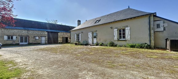 Casa de 5 dormitorios en Chateau-la-Valliere, France No. 54116 15