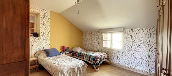 Casa de 5 dormitorios en Chateau-la-Valliere, France No. 54116 10