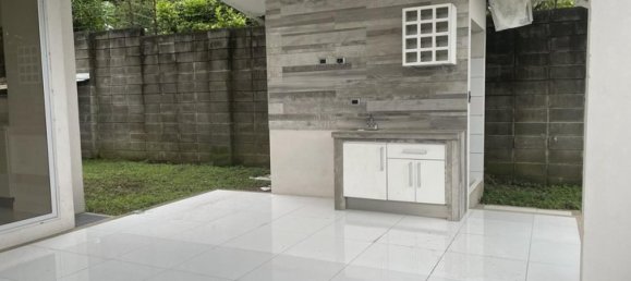 Дом с 3 спальнями в Алахуэла, Коста-Рика № 1138 6