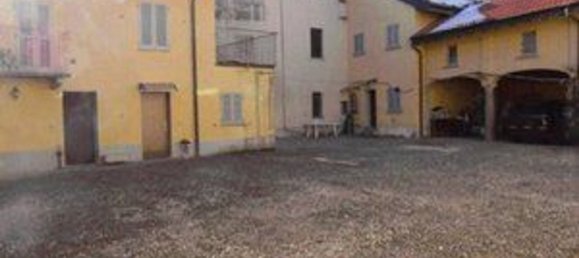 3 bedrooms Apartment in Samarate, Italy No. 315039 12