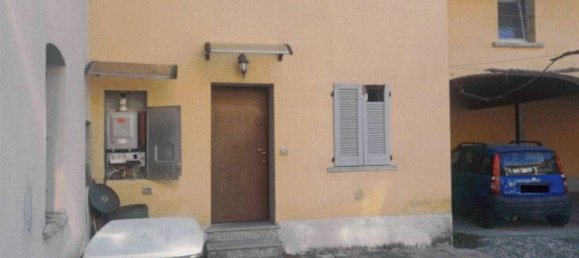 3 bedrooms Apartment in Samarate, Italy No. 315039 3