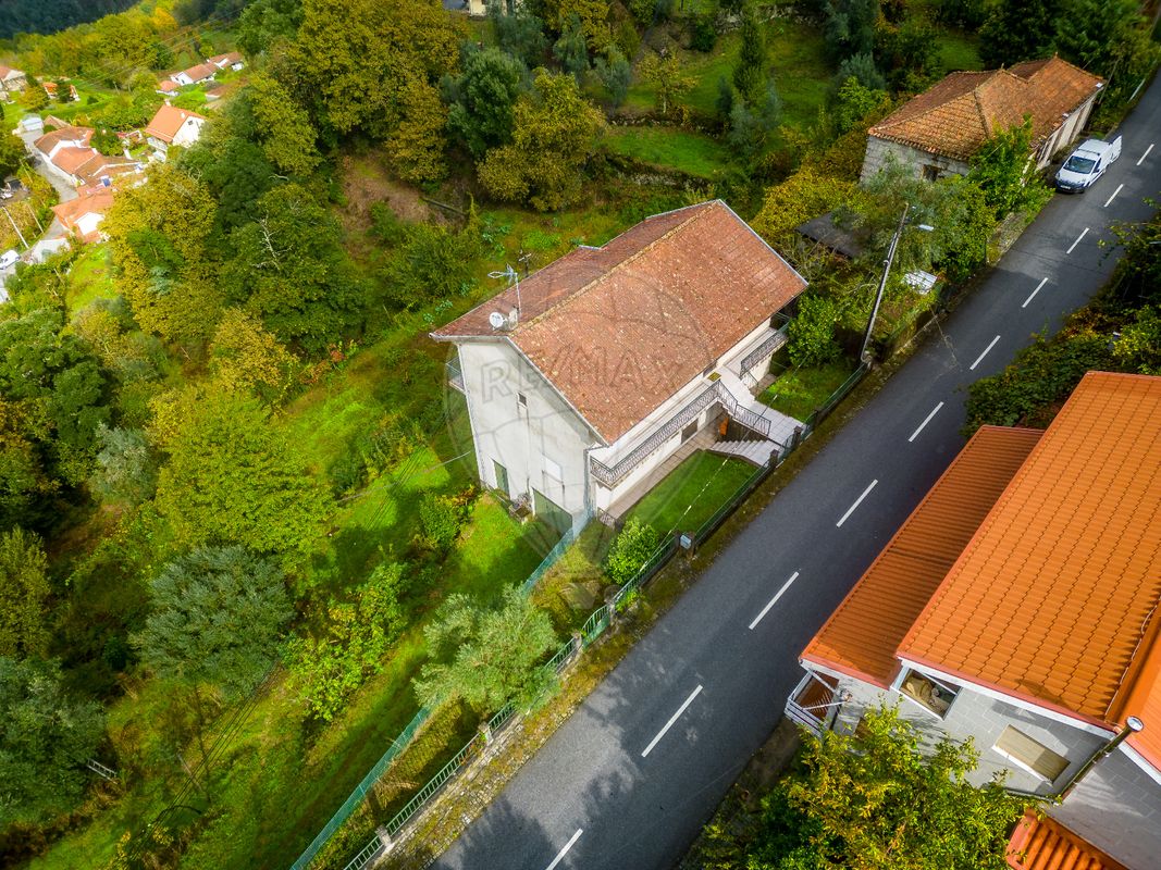 Дом с 3 спальнями в Амаранти, Португалия № 23016