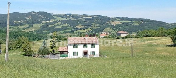6 bedrooms Villa in Lugagnano Val d'Arda, Italy No. 302998 2