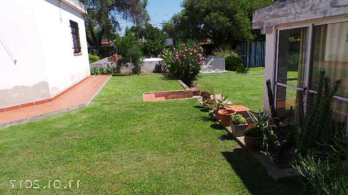4 bedrooms House in Cordoba, Argentina No. 8187