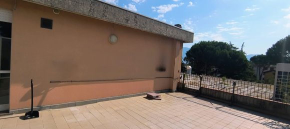 Квартира с 4 спальнями в Кастель Ритальди, Италия № 353177 5