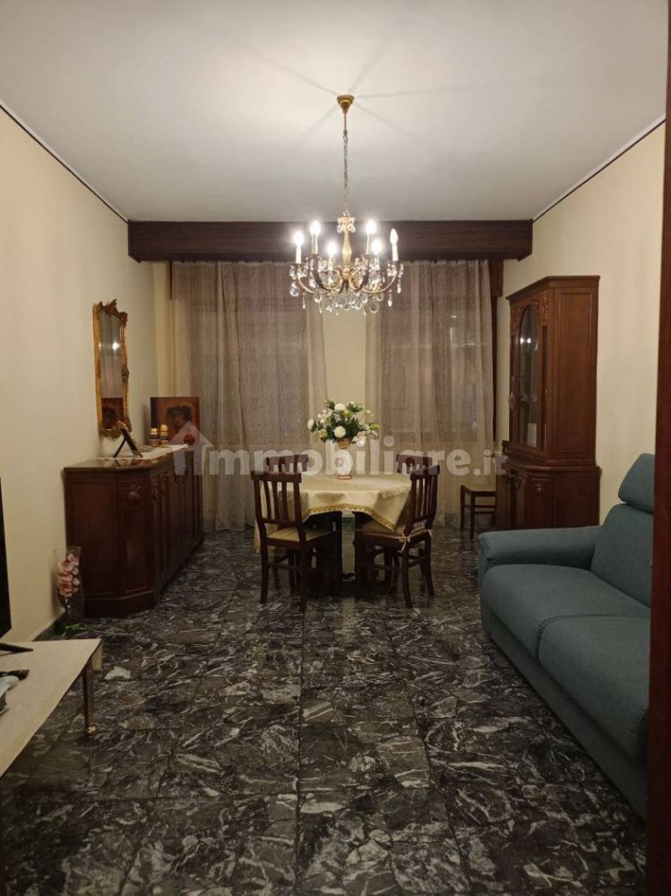 4 rooms Building in Piacenza, Italy No. 277070