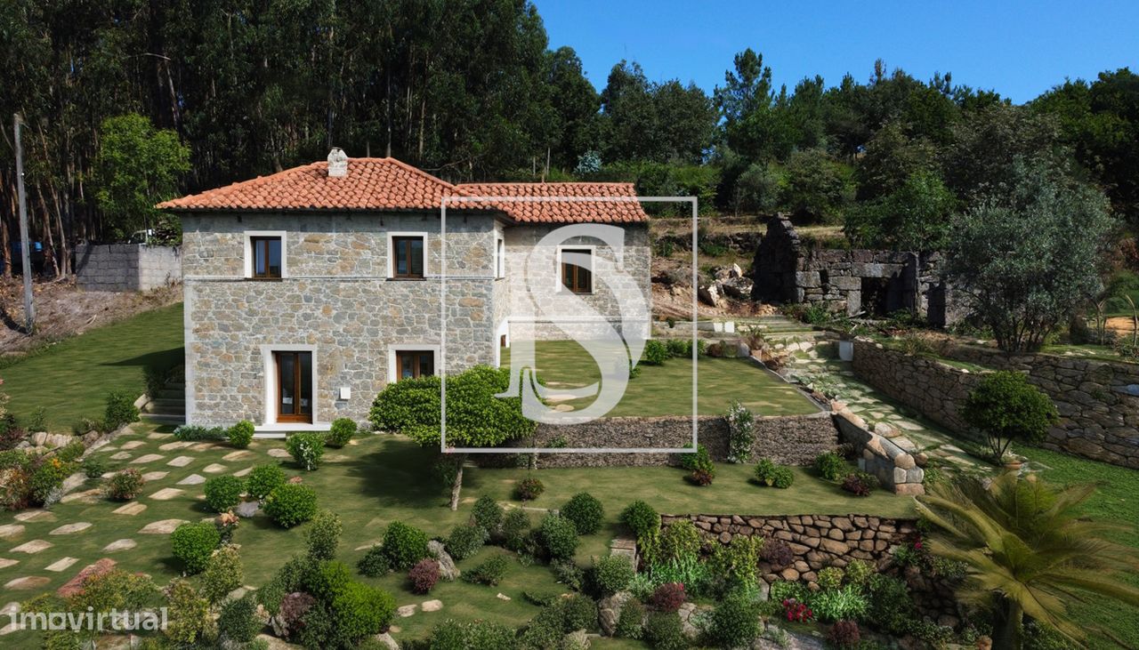 2 bedrooms House in Amarante, Portugal No. 191764