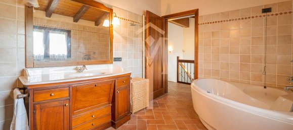 5غرفة منزل في Albinea, Italy رقم 151189 18