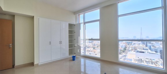 Apartamento T2 em Al Khalidiya, UAE N.º 23062 8