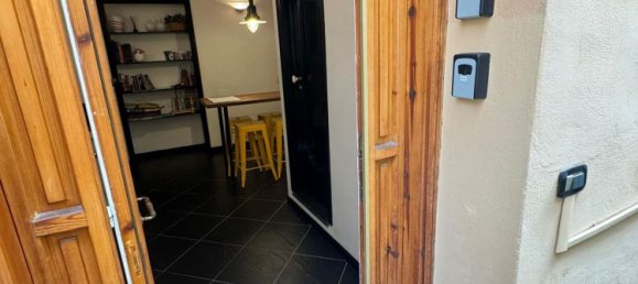 Квартира с 3 комнатами в Салерно, Италия № 278752 2