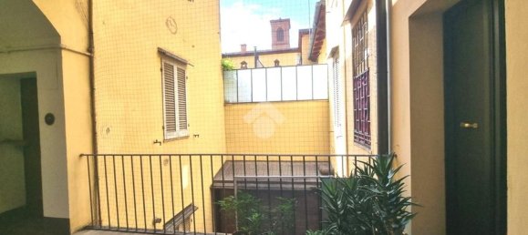 1 bedroom Apartment in Bologna, Italy No. 334806 10