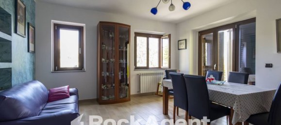 3 Schlafzimmer Villa in Catanzaro, Italy, Nr. 291283 6