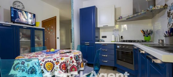 3 Schlafzimmer Villa in Catanzaro, Italy, Nr. 291283 2